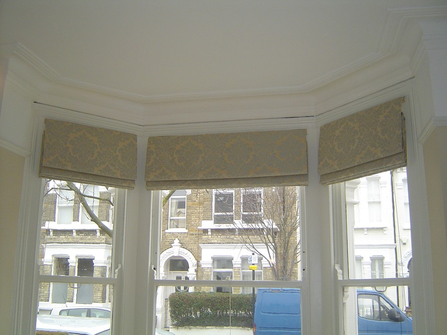 Roman bay window blinds